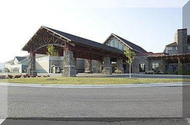 Kewadin St. Ignace Hotel Evergreen Shores エクステリア 写真